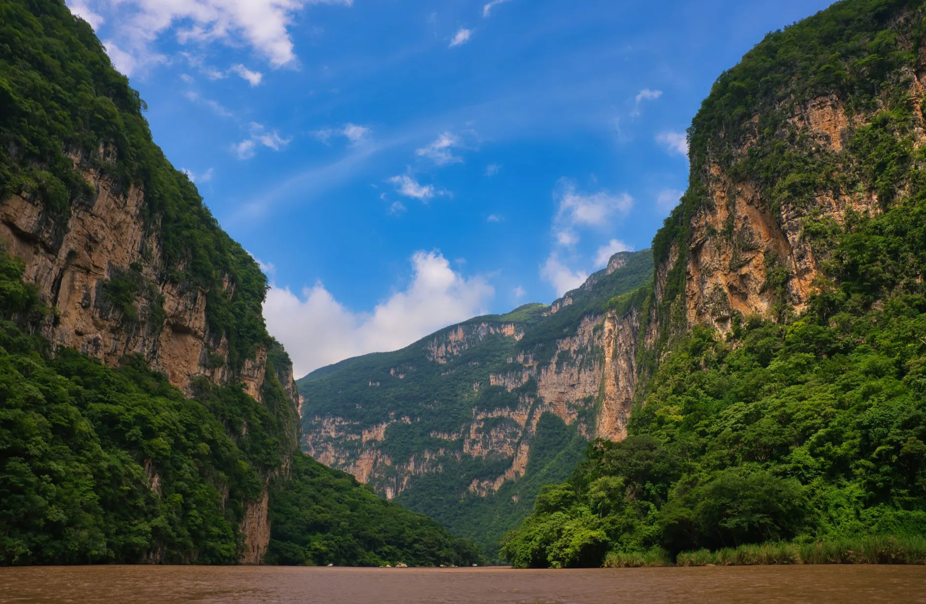 Le canyon du Sumidero, une balade en bateau entre des parois vertigineuses